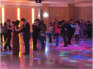 公司赴會議中心等部門進行督導考核工作——強調(diào)提升外交商務禮儀修養(yǎng)